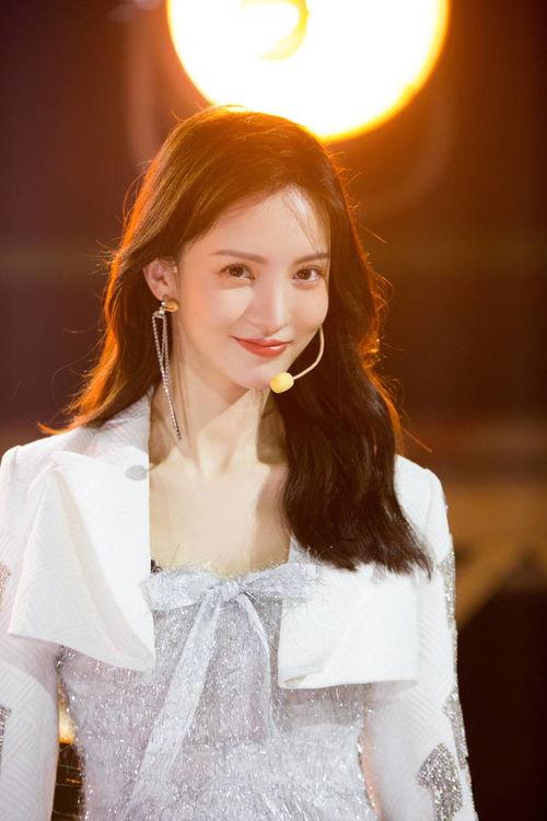 金晨娱乐圈爆料